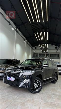 تويوتا لاندكروزر